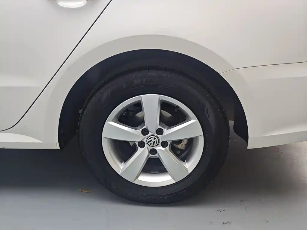 Lavida 2019 1.5L Automatic Fashion Edition National VI купить на сайте DeffCars