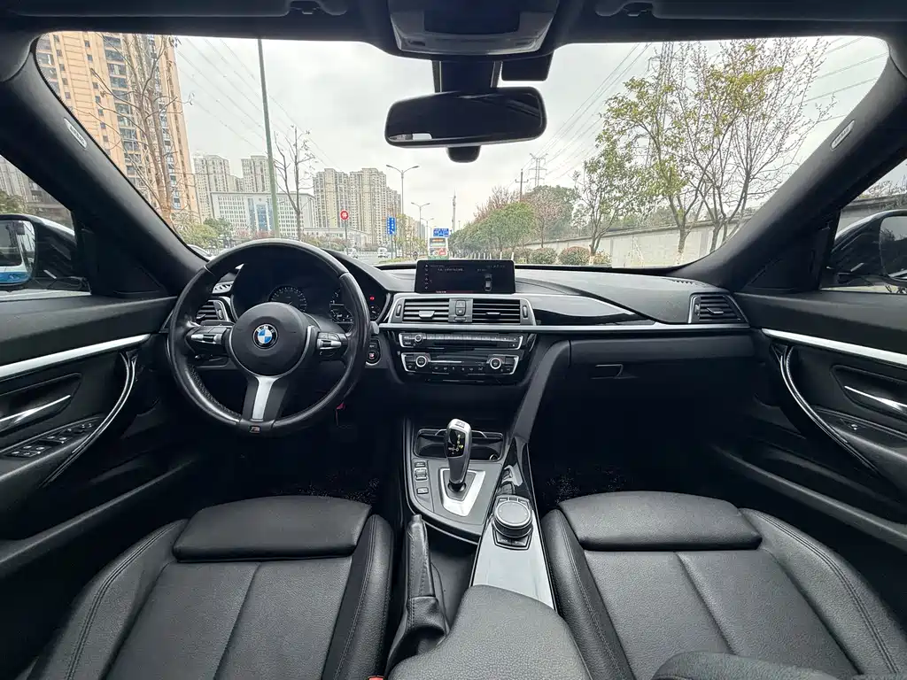 BMW 3 Series GT 2019 320i M Sports Package купить на сайте DeffCars