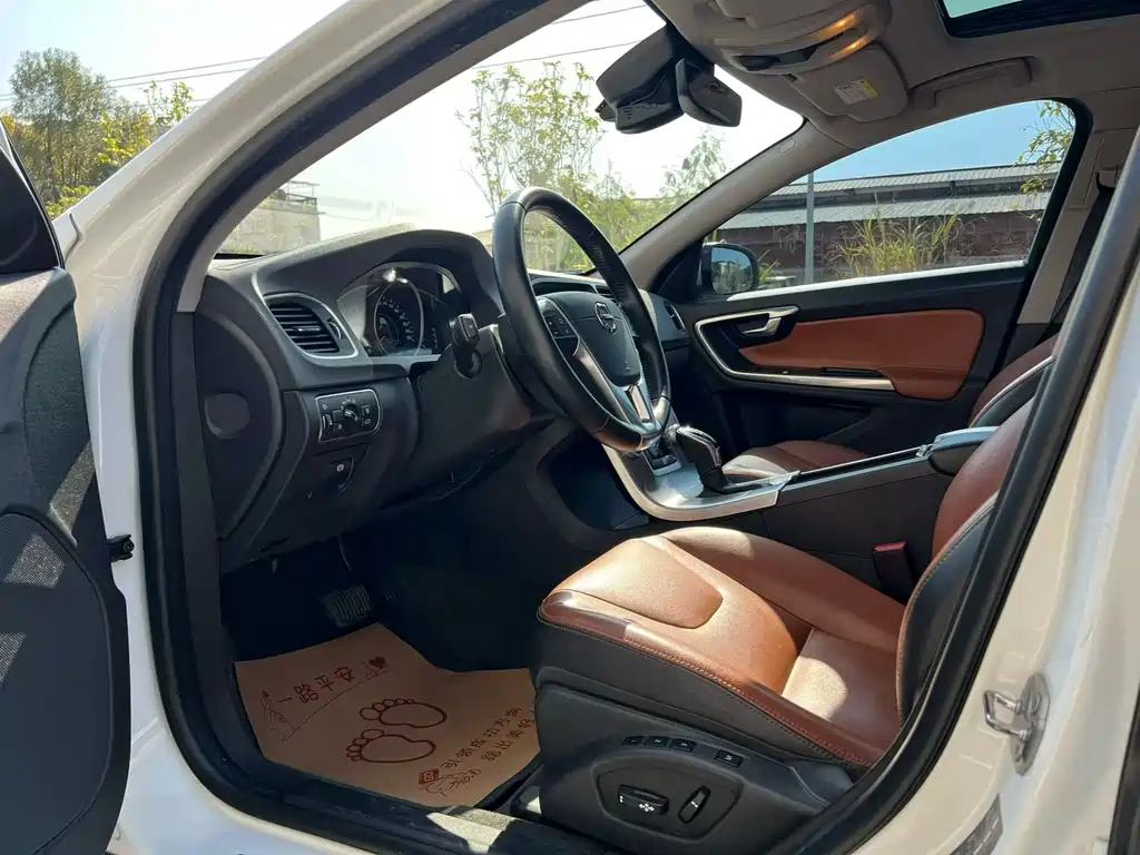 Volvo S60 2018 S60L T3 Zhijin Enterprising Edition купить на сайте DeffCars
