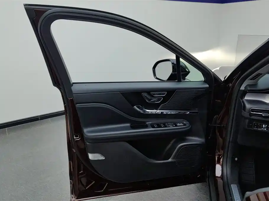Adventurer 2020 2.0T two-wheel drive exclusive edition купить на сайте DeffCars