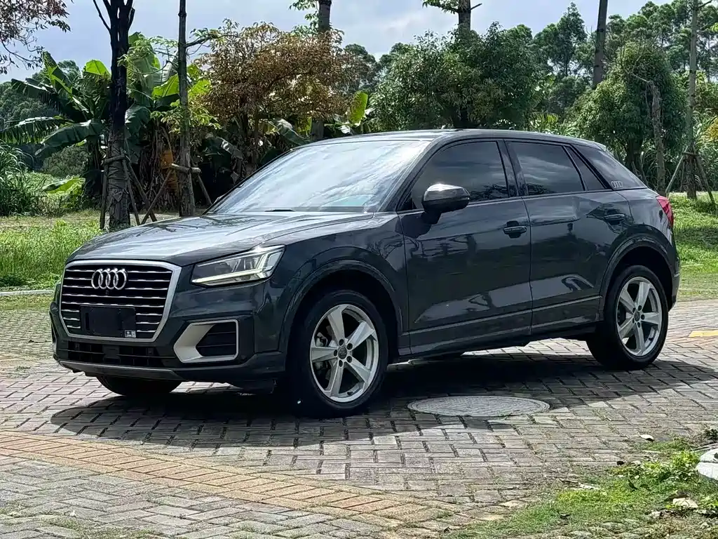 Audi Q2L 2021 35 TFSI fashionable and dynamic купить на сайте DeffCars