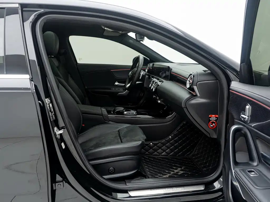 Mercedes-Benz A-Class 2020 Facelift A 200 L Sports Sedan Fashionable купить на сайте DeffCars