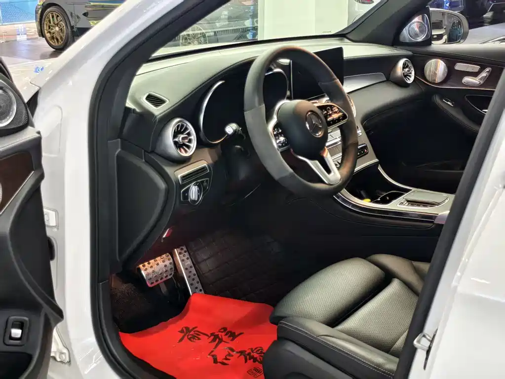 Mercedes-Benz GLC 2021 GLC 260 L 4MATIC luxury model купить на сайте DeffCars