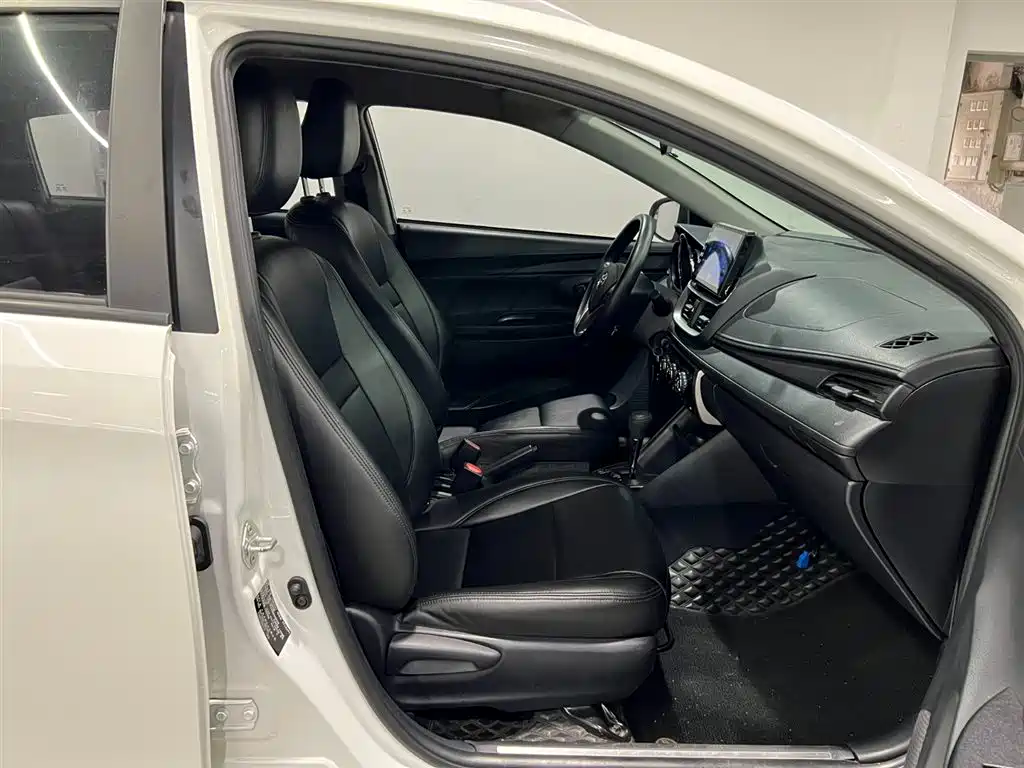 YARiS L Zhixuan 2022 model Zhixuan X 1.5L CVT leading PLUS version купить на сайте DeffCars