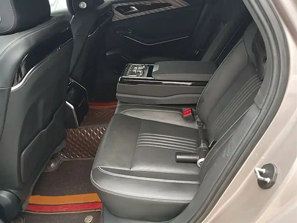 Hongqi H9 2020 2.0T Zhilian Flagship Edition купить на сайте DeffCars