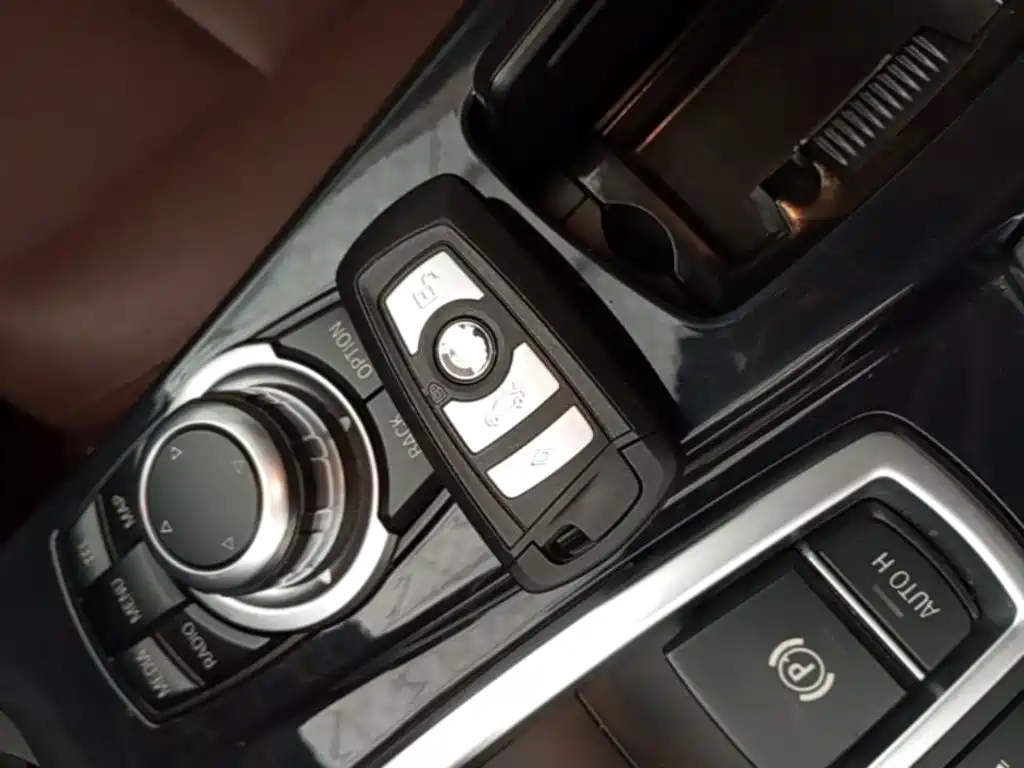 BMW 5 Series Imported 2015 520i Elegant купить на сайте DeffCars