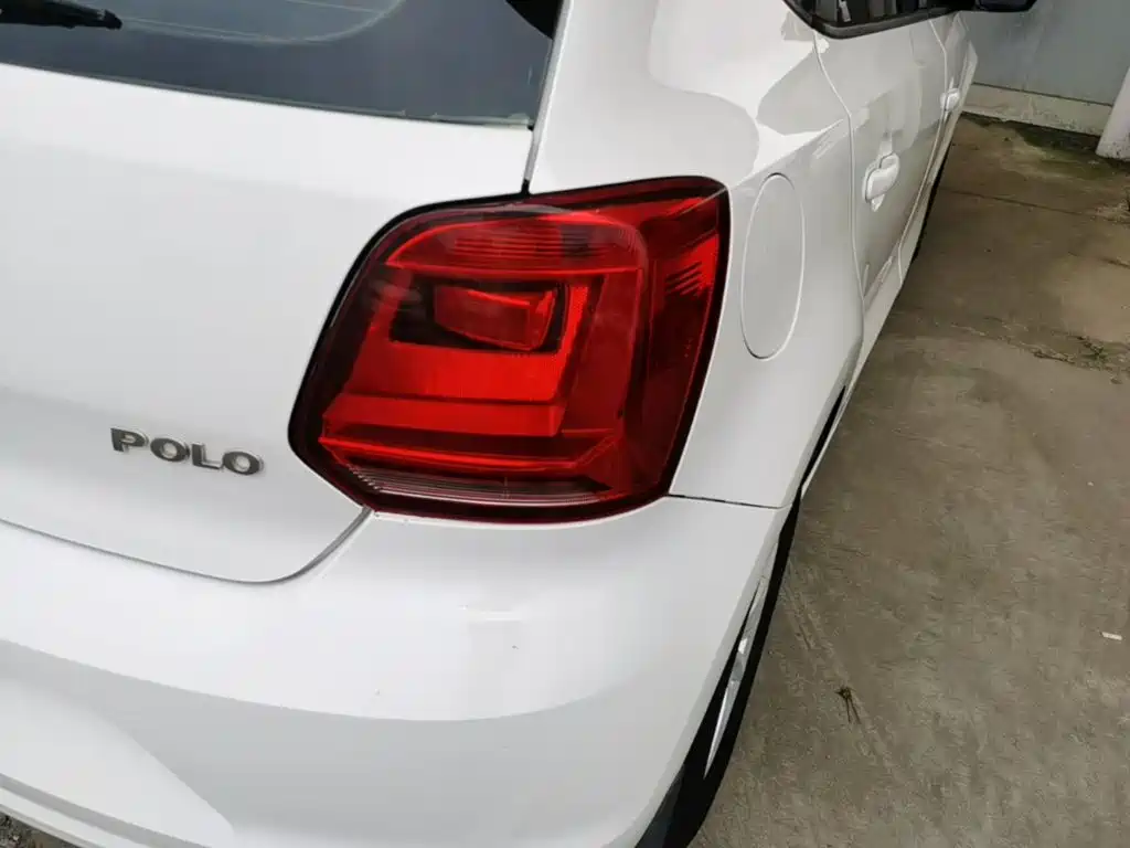 Polo 2016 1.4L manual fashion model купить на сайте DeffCars
