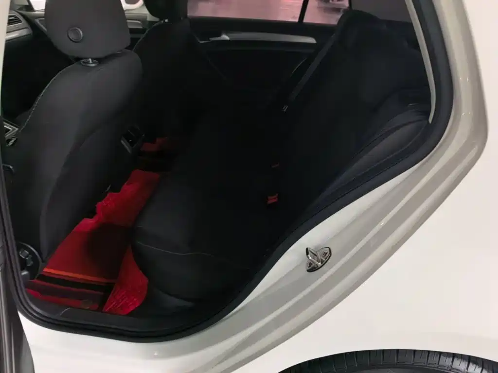 Golf 2016 1.6L automatic fashion model купить на сайте DeffCars