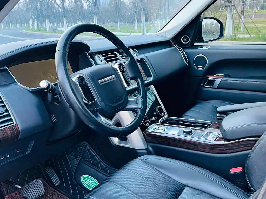 Range Rover 2016 3.0 SC V6 Vogue Extended Edition купить на сайте DeffCars