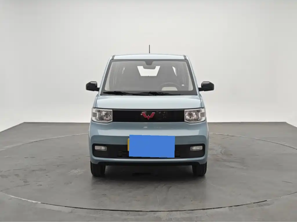Hongguang MINIEV 2022 Free Model Lithium Iron Phosphate купить на сайте DeffCars