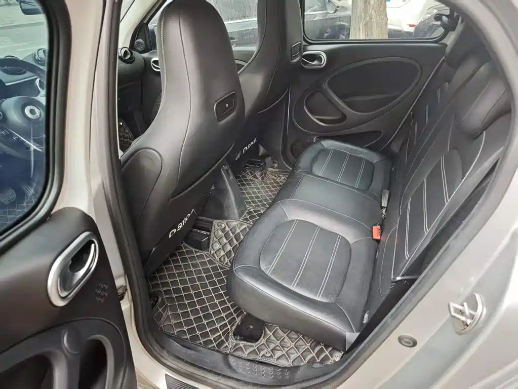 smart forfour 2016 0.9T 66kW Pioneer Edition купить на сайте DeffCars