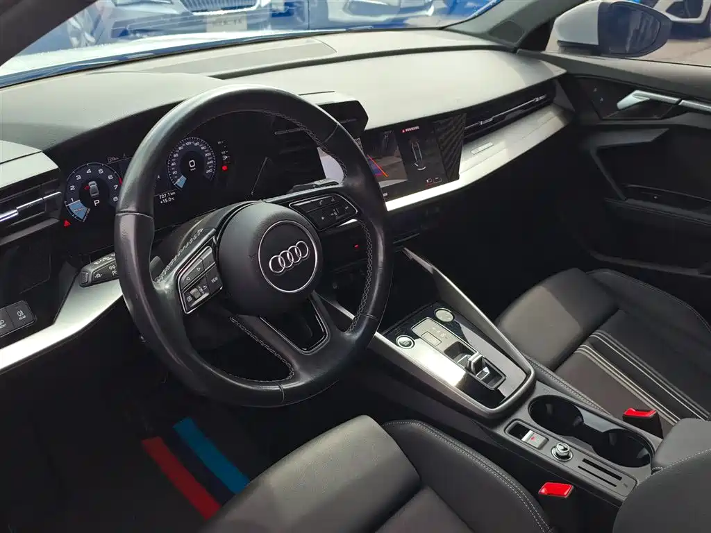 Audi A3 2024 A3L Limousine 35 TFSI Fashionable and Sporty купить на сайте DeffCars