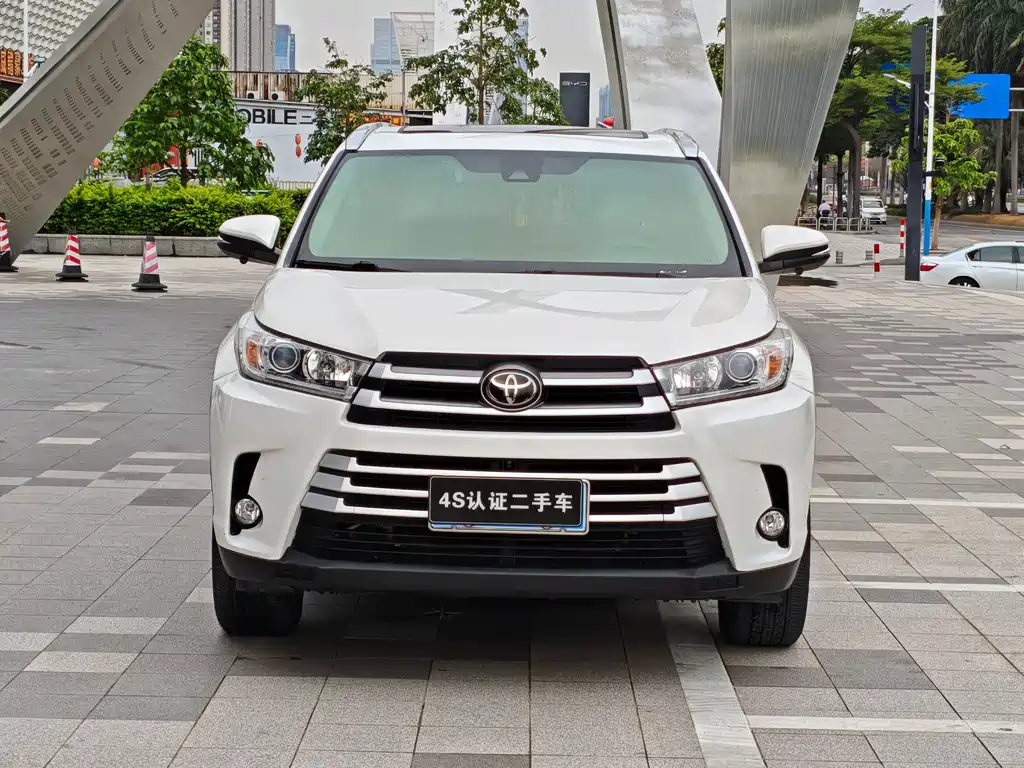 Highlander 2018 2.0T two-wheel drive luxury version, 7 seats, National V купить на сайте DeffCars