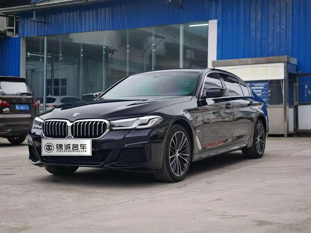 BMW 5 Series 2023 facelift 530Li leading M sports package купить на сайте DeffCars