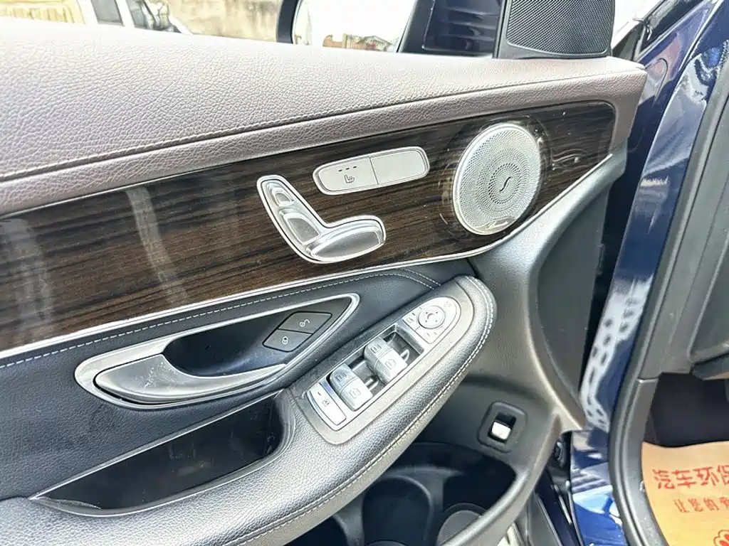 Mercedes-Benz GLC 2016 GLC 260 4MATIC luxury model купить на сайте DeffCars