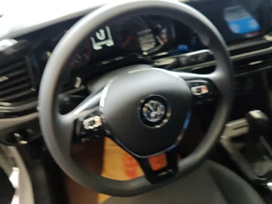 Polo 2019 Plus 1.5L Automatic Panoramic Enjoyment Edition купить на сайте DeffCars