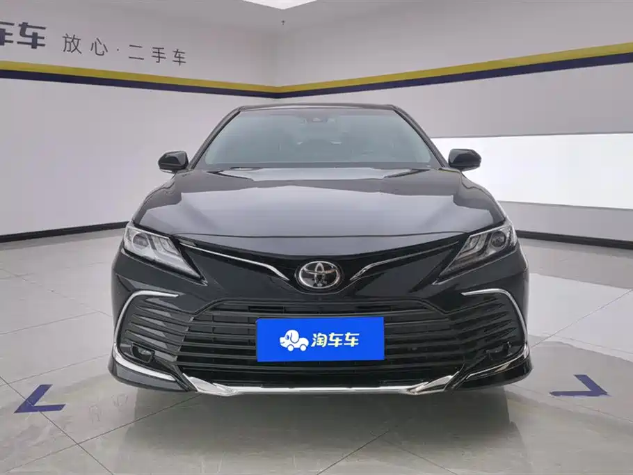 Camry 2023 2.5G Deluxe Edition купить на сайте DeffCars