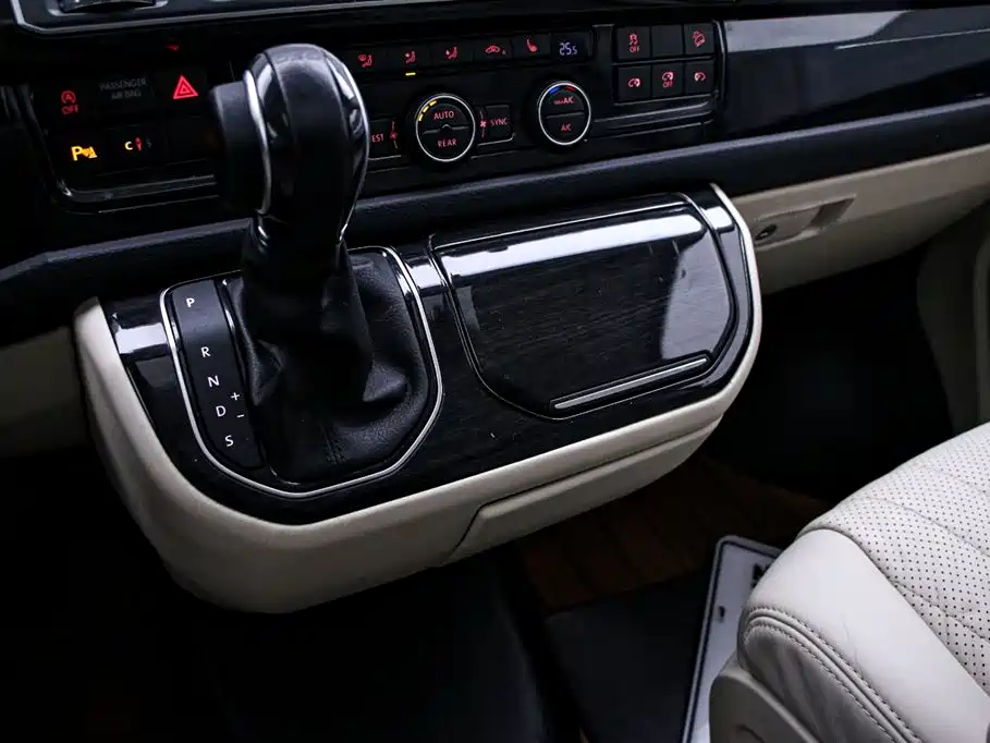 Metroway 2019 2.0TSI four-wheel drive exclusive version 7 seats купить на сайте DeffCars