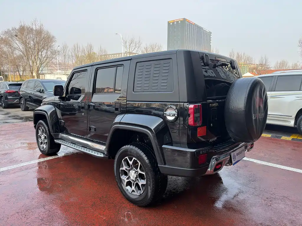 Beijing Off-Road BJ40 2018 PLUS 2.3T automatic four-wheel drive flagship version National V купить на сайте DeffCars