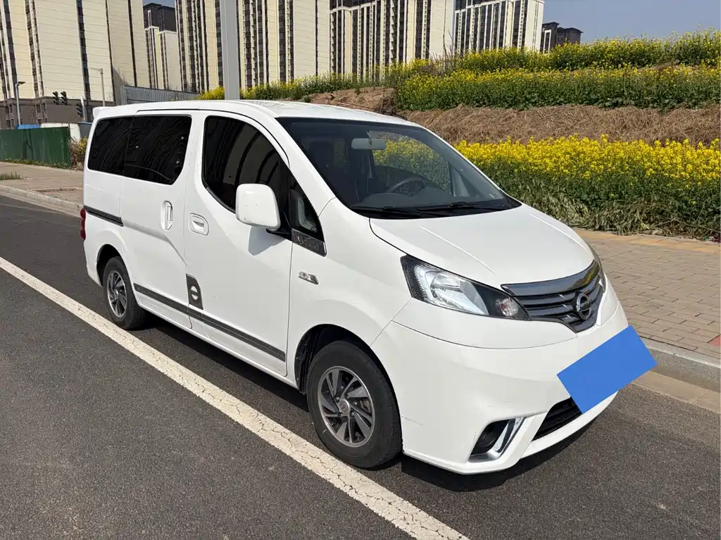 Nissan NV200 2018 1.6L CVT luxury model купить на сайте DeffCars