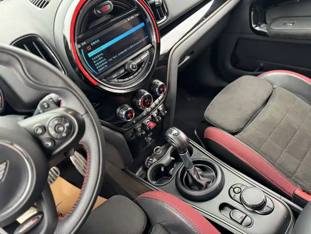 MINI COUNTRYMAN 2018 2.0T COOPER S ALL4 racing driver купить на сайте DeffCars