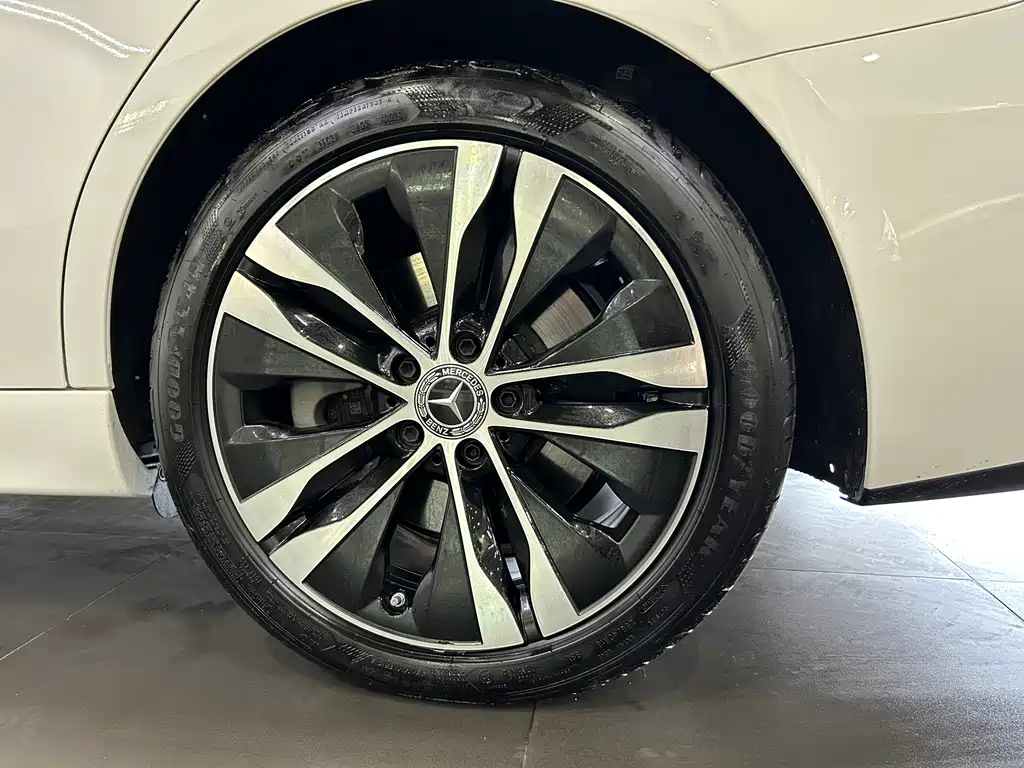 Mercedes-Benz C-Class New Energy 2023 C 350 eL купить на сайте DeffCars