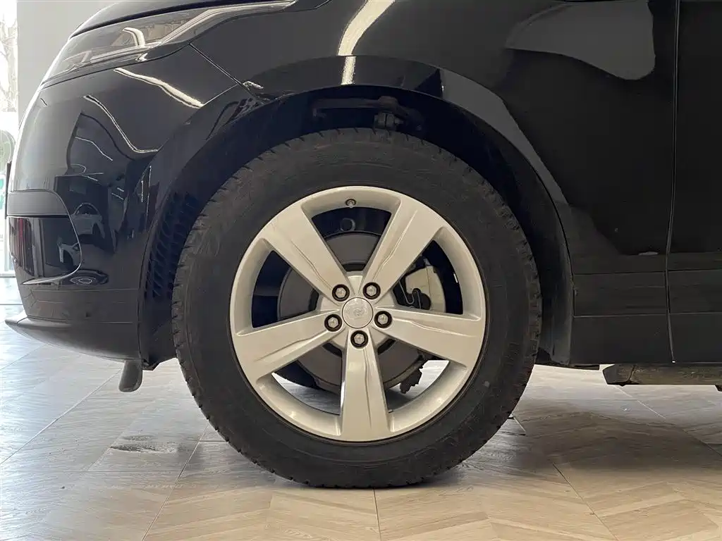 Range Rover Velar 2019 250PS купить на сайте DeffCars