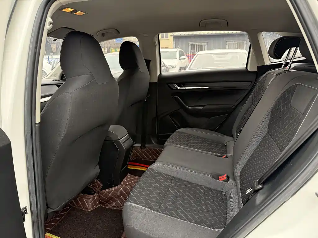 Komic 2018 1.5L automatic standard version National VI купить на сайте DeffCars