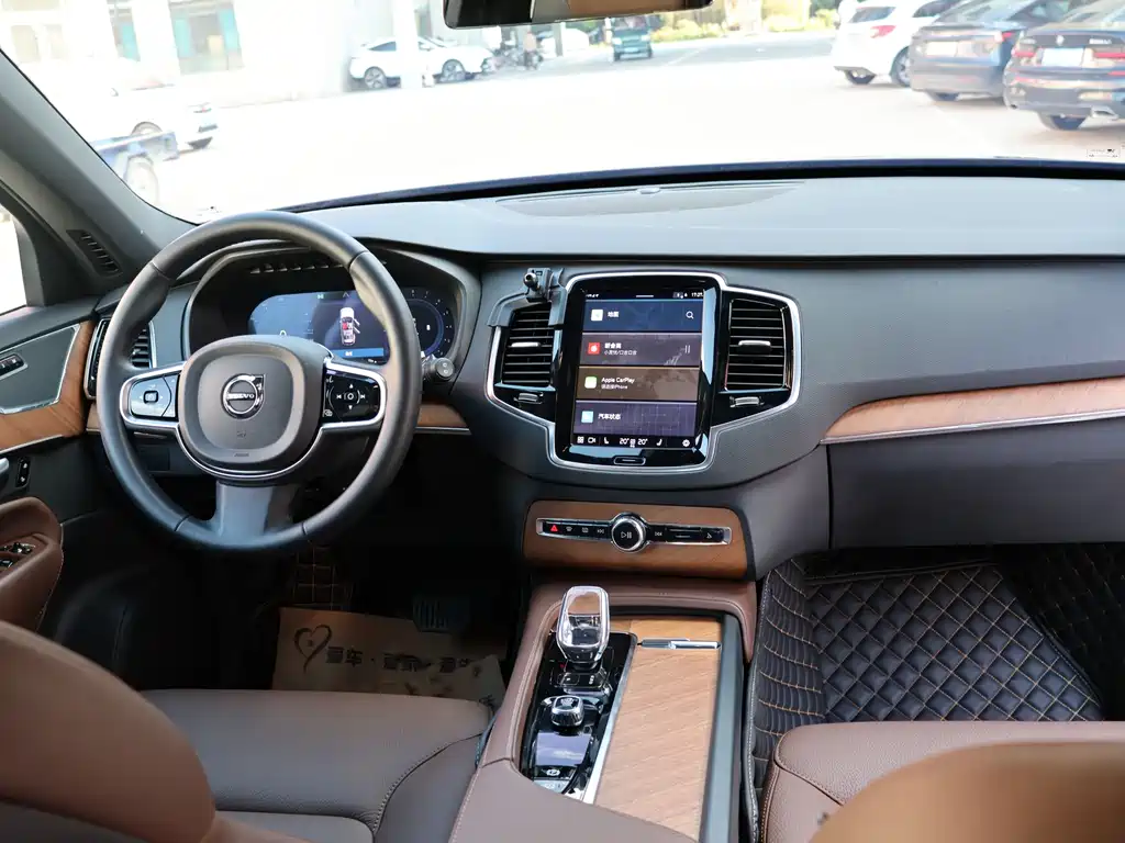 Volvo XC90 2025 B6 Zhiyi Luxury Edition 7 seats купить на сайте DeffCars