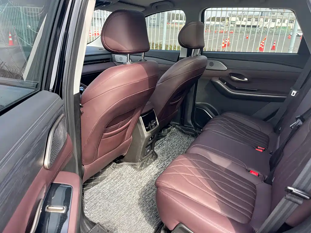 Jietu X90 PRO 2024 2.0T DCT Deluxe Edition 5 seats купить на сайте DeffCars