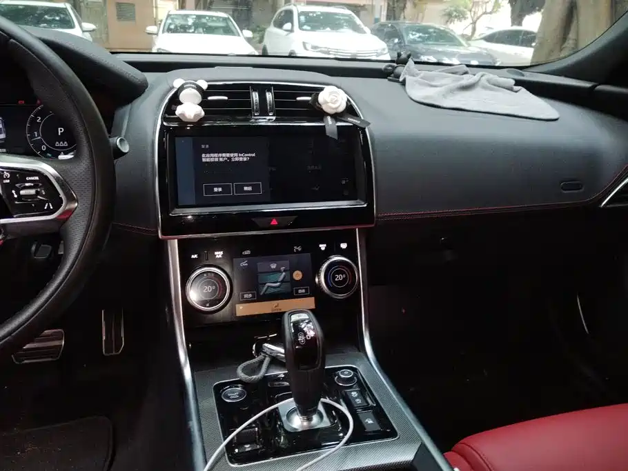 Jaguar XEL 2023 2.0T 250PS R-DYNAMIC S Advanced Sports Edition купить на сайте DeffCars