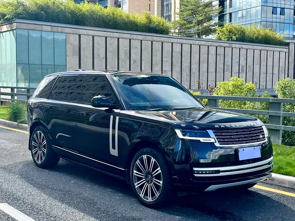 Range Rover 2023 3.0 L6 400PS Genesis Extended Edition купить на сайте DeffCars