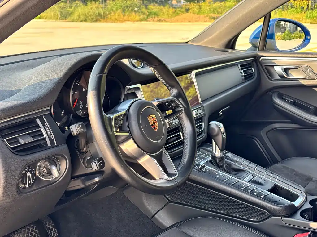 Macan 2018 Macan 2.0T купить на сайте DeffCars