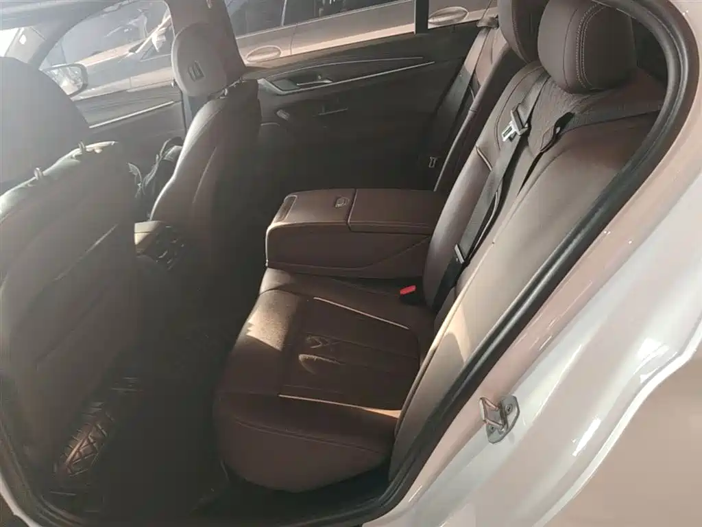 BMW 5 Series 2022 facelift 530Li leading model luxury package купить на сайте DeffCars