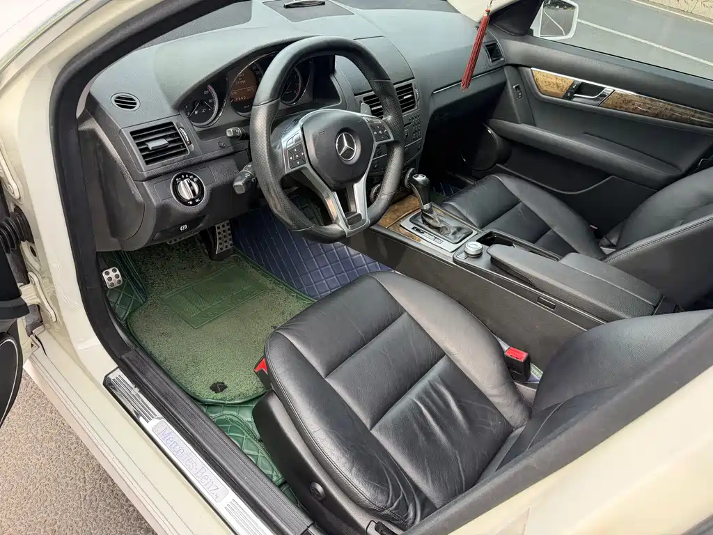 Mercedes C-Class 2010 C 300 Sport купить на сайте DeffCars