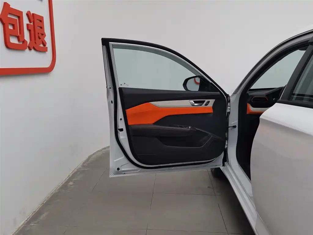 Yixuan 2023 Mach Edition 1.5L Automatic Wind Chasing Edition купить на сайте DeffCars