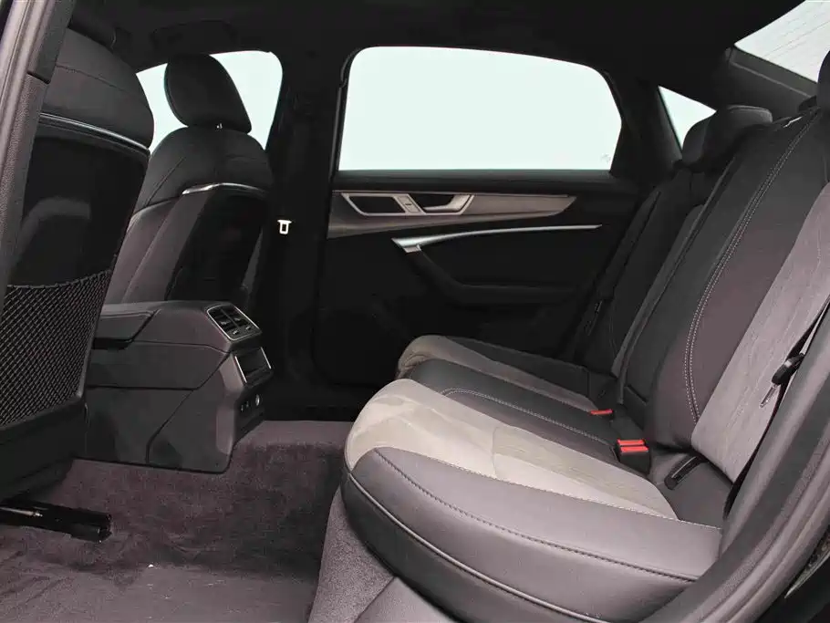 Audi A6L 2023 facelift 40 TFSI luxury and dynamic model купить на сайте DeffCars