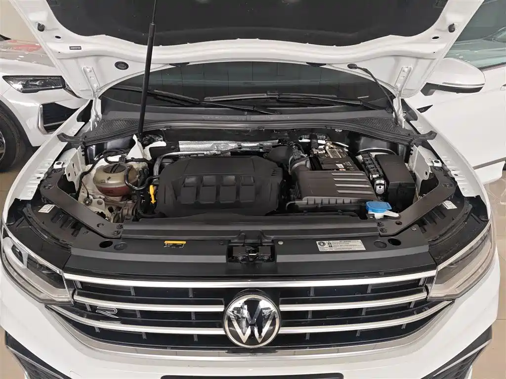 Tiguan L 2023 330TSI automatic two-wheel drive R-Line version купить на сайте DeffCars