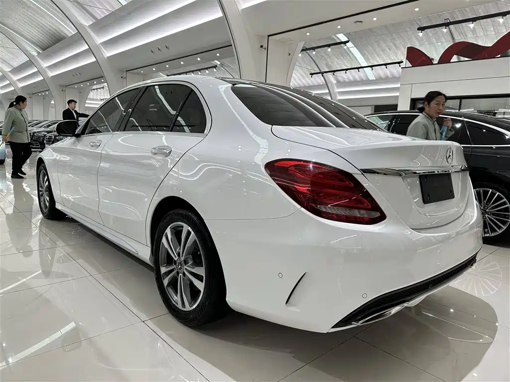 Mercedes-Benz C-Class 2018 C 200 L Sports Edition купить на сайте DeffCars