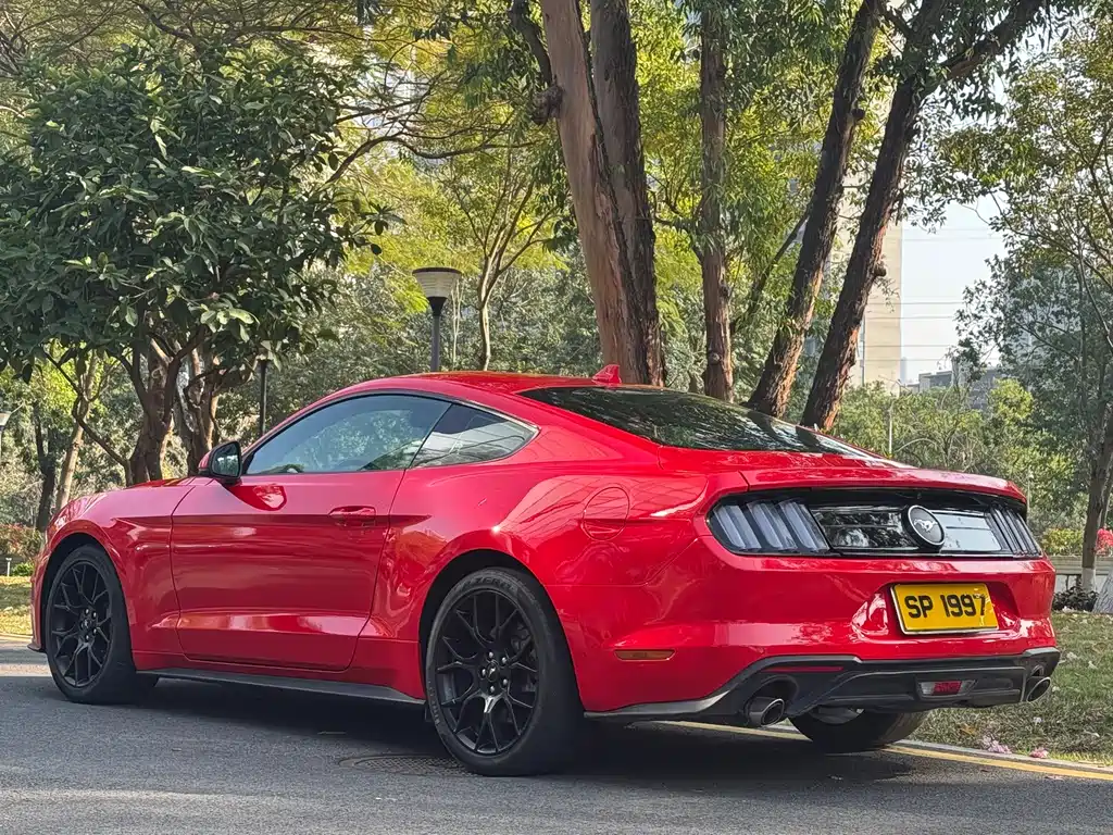 Mustang 2021 2.3T EcoBoost купить на сайте DeffCars