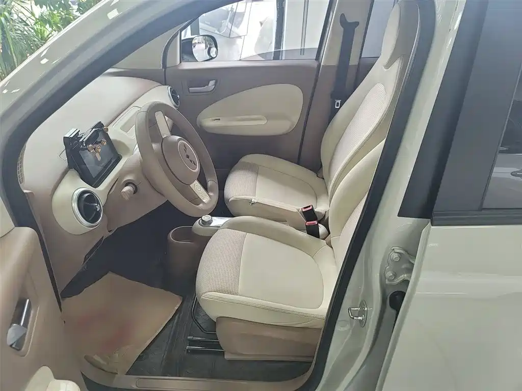 Hongguang MINIEV 2025 fourth generation four-door version advanced model купить на сайте DeffCars