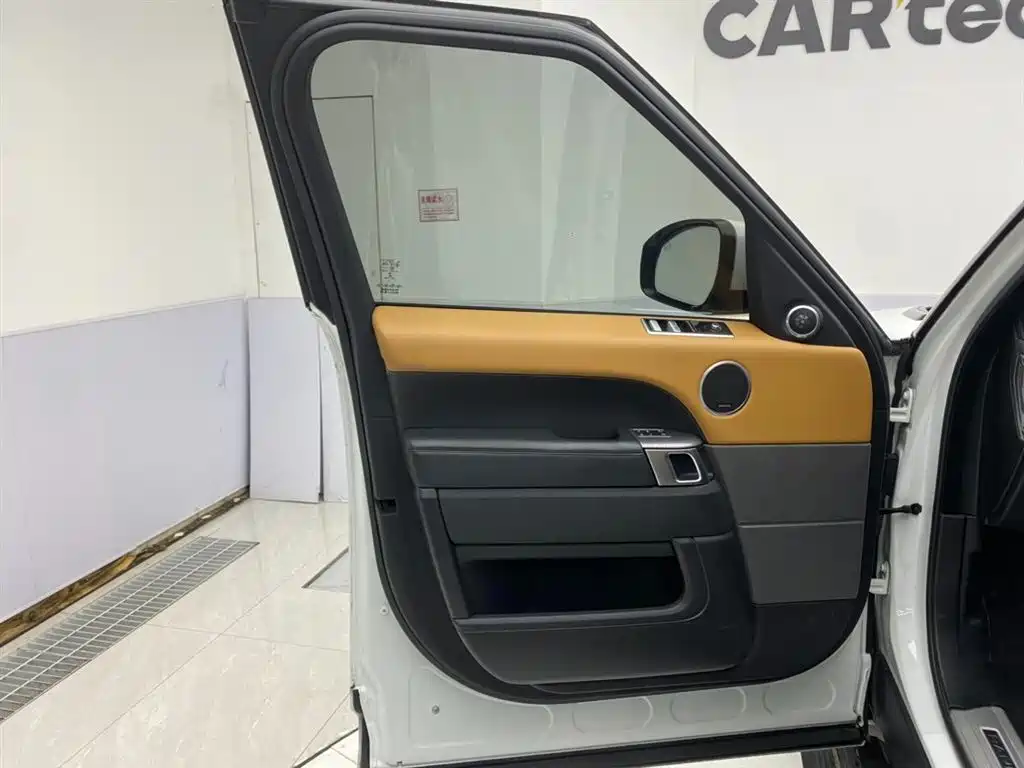 Range Rover Sport 2020 3.0 L6 HSE DYNAMIC купить на сайте DeffCars