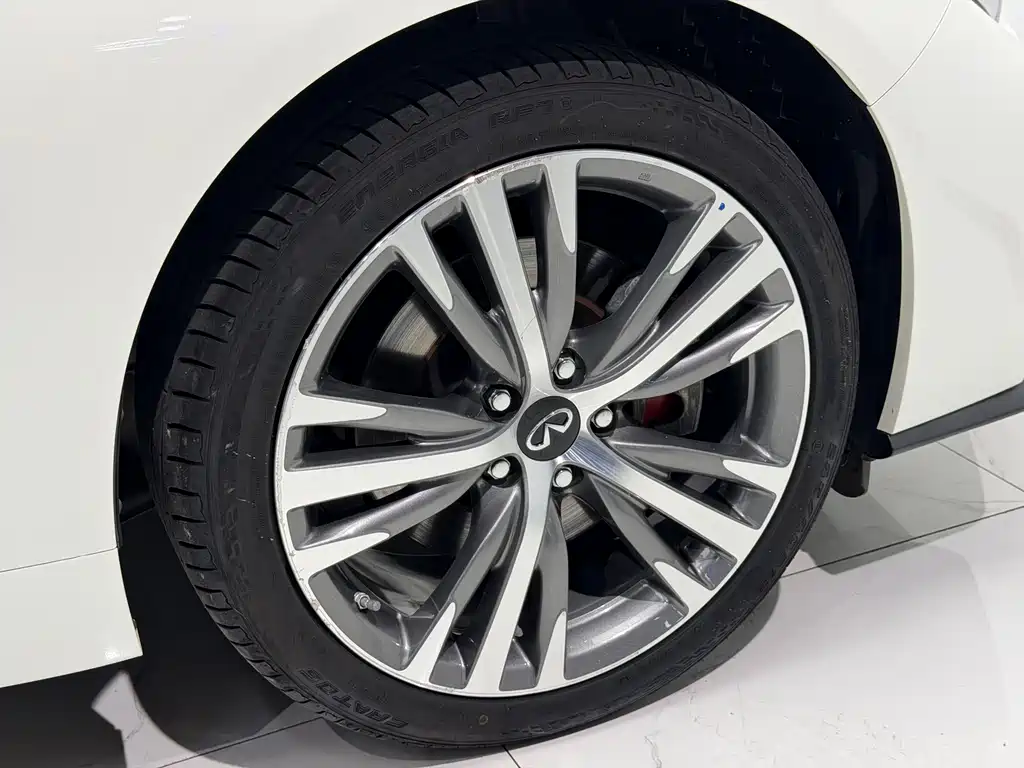 Infiniti Q50L 2021 2.0T Jinxiang Sports Edition купить на сайте DeffCars