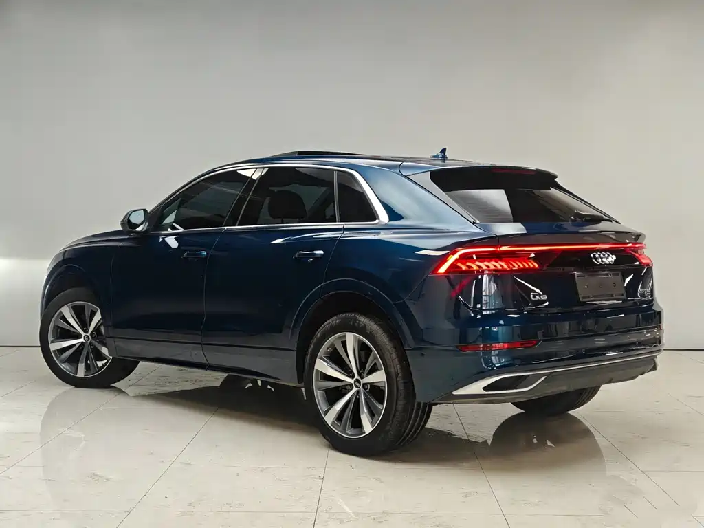 Audi Q8 2021 45 TFSI luxury and elegant model купить на сайте DeffCars