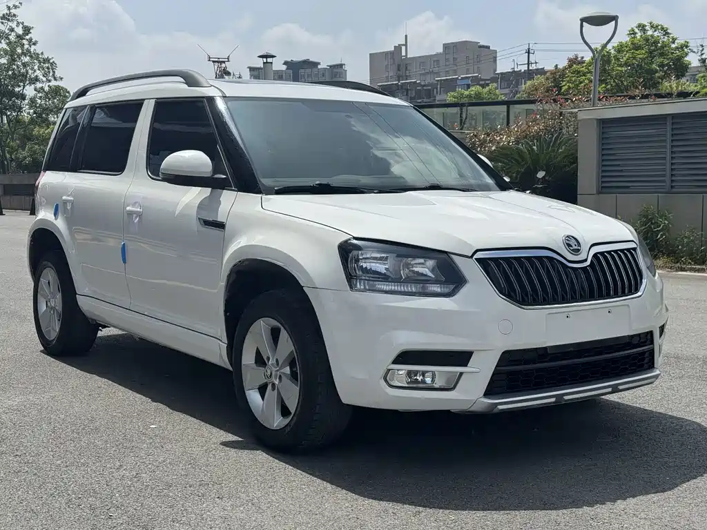 Yeti 2017 TSI280 DSG forward version купить на сайте DeffCars