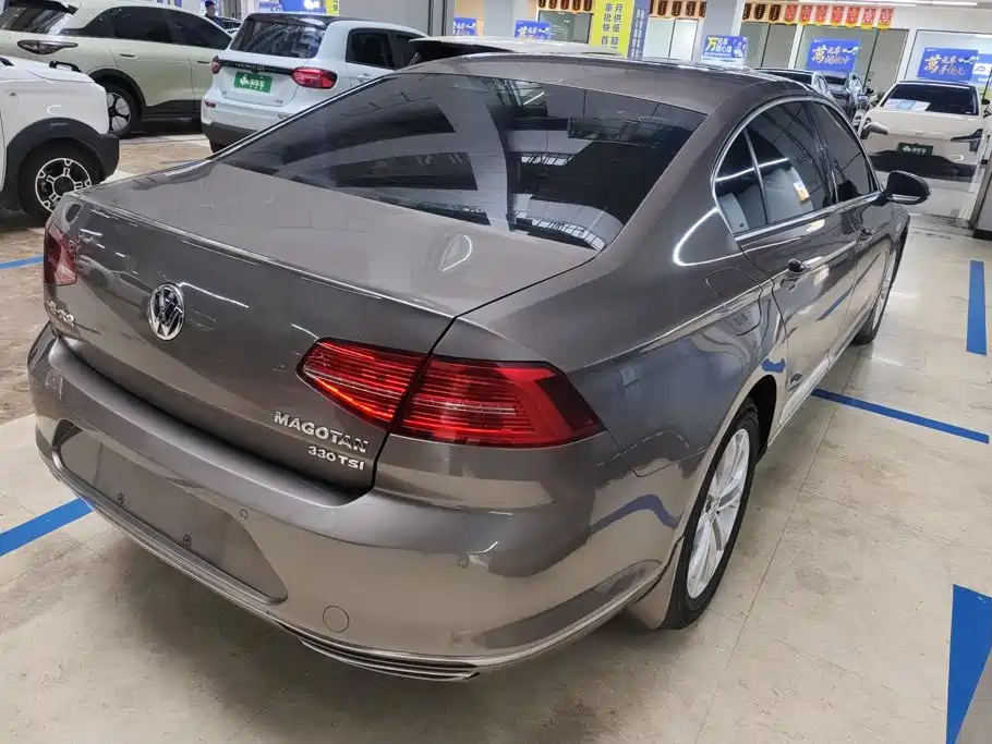 Magotan 2017 330TSI DSG luxury model купить на сайте DeffCars