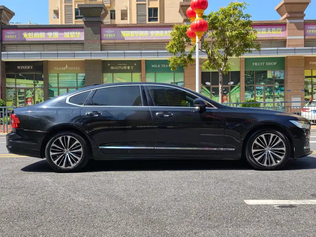 Volvo S90 2023 B5 Zhiyi Luxury Edition купить на сайте DeffCars