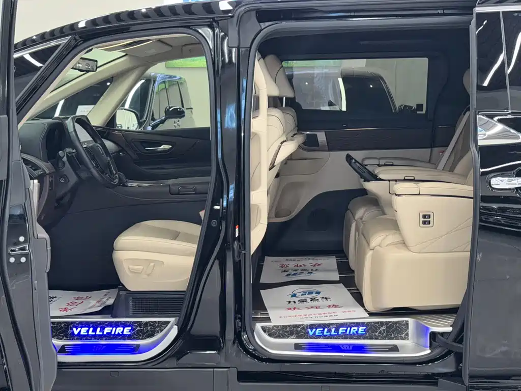 Wilfa 2024 Crown Dual Engine 2.5L Supreme Executive Edition купить на сайте DeffCars