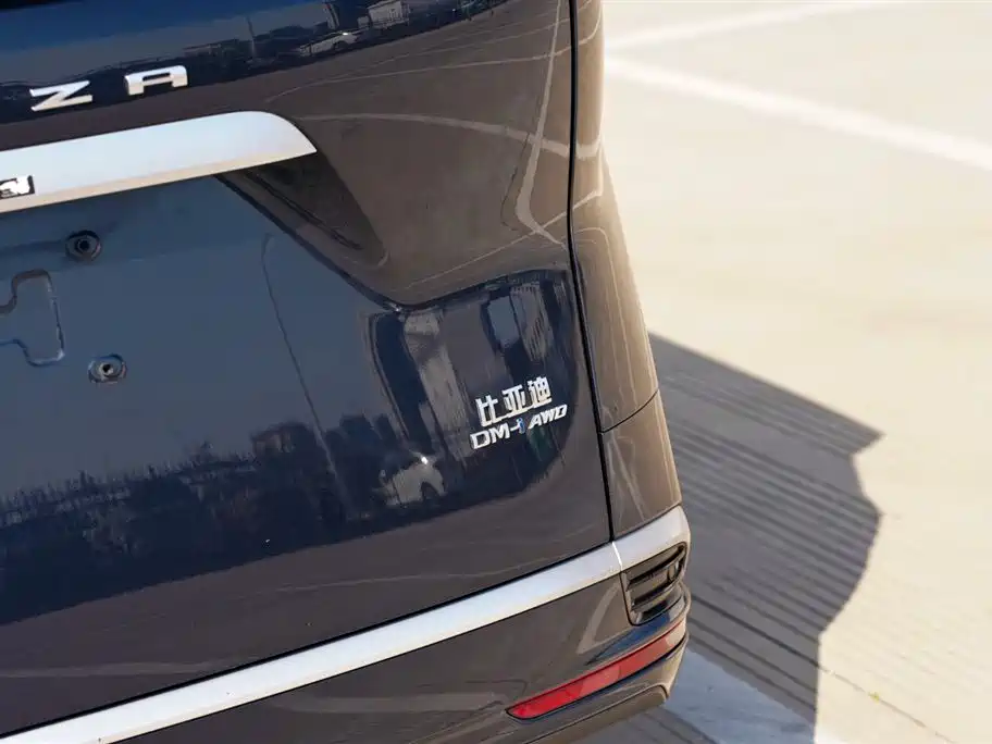 Denza D9 2022 DM-i 970 four-wheel drive flagship model купить на сайте DeffCars