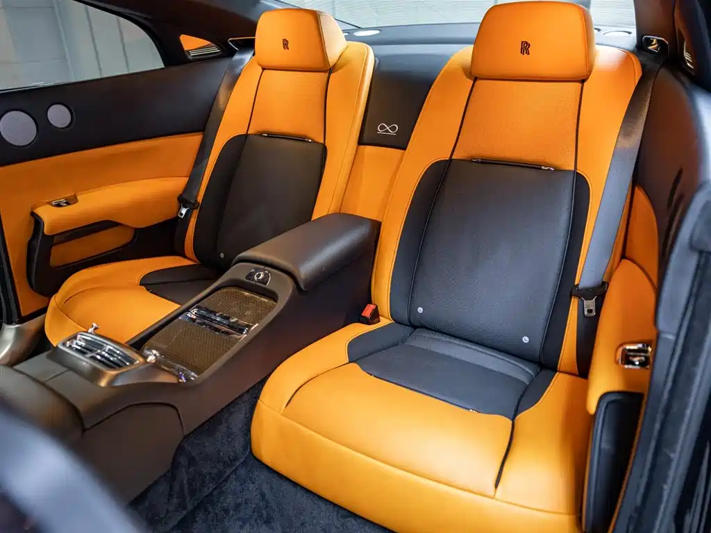 Phantom 2018 6.6T Black Badge купить на сайте DeffCars